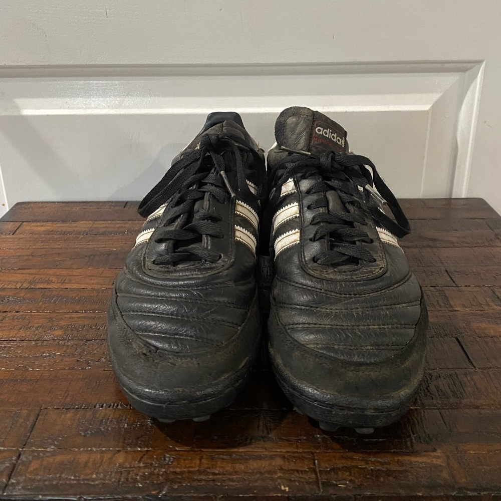 Adidas Mundial Team Turf Shoes | Size 6 Youth